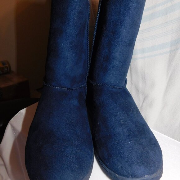 Ladies "Dawgs" Microfiber Winter Boots - Picture 2 of 5